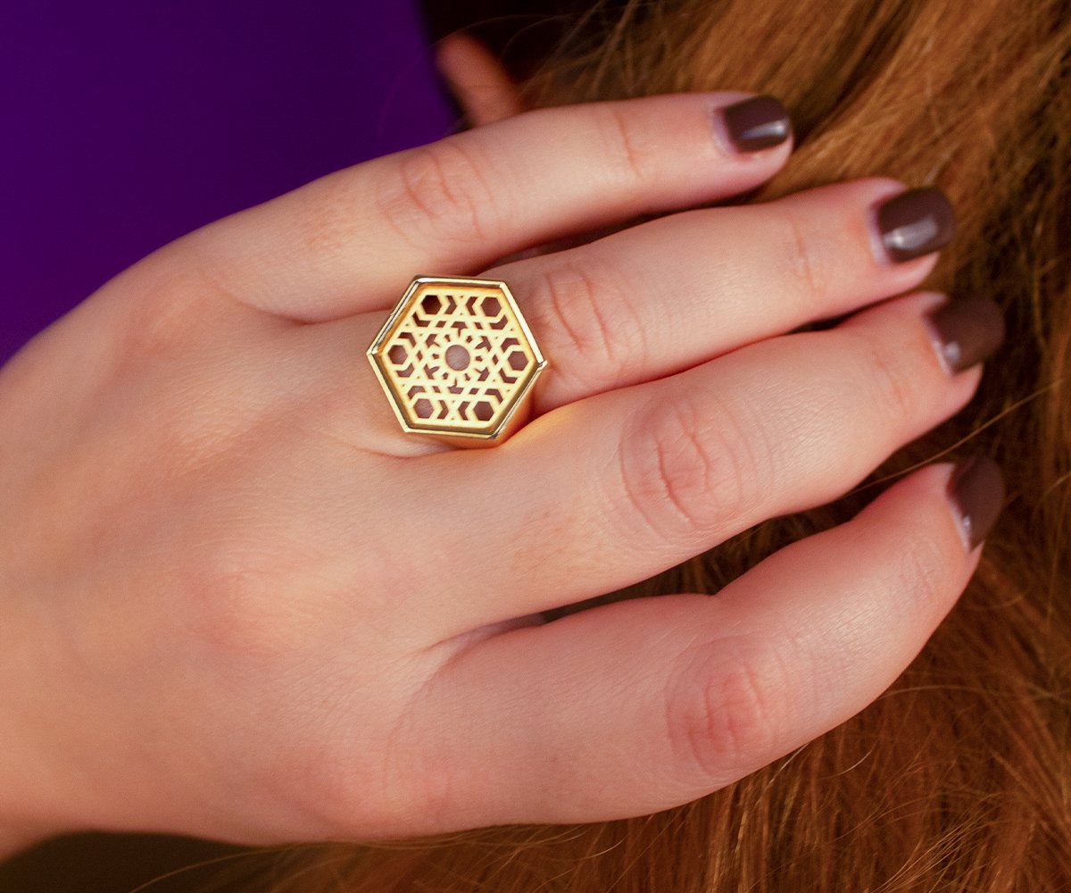 Hexagone Arabesque Ring - Maison Mirath